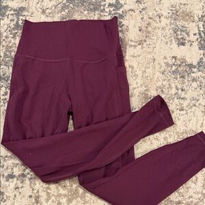 High-Waisted dark purple Leggings